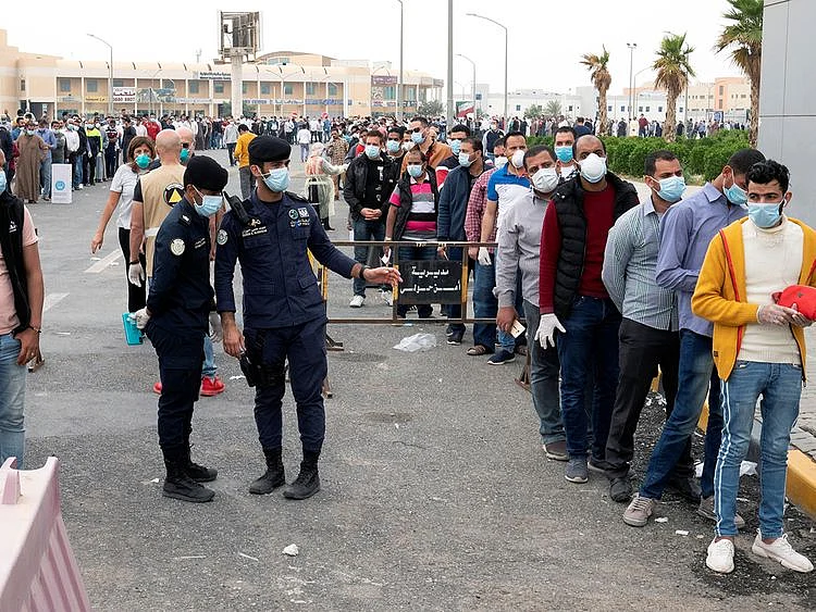 Stock Kuwait expats workers