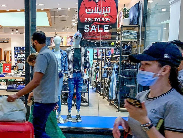 Stock shopping Dubai mall of the emirates