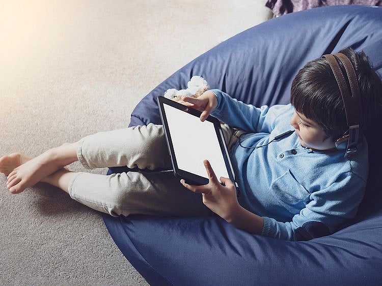 Stock child screen tablet computer