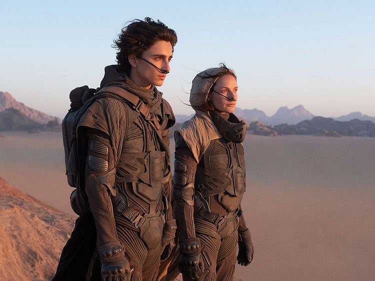 Timothee Chalamet and Rebecca Ferguson in Dune-1598248597933