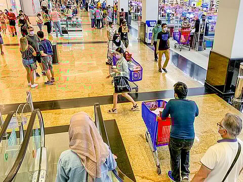 Brining them back... This weekend and its 'Final Sale' will have a decisive role in getting more shoppers into malls and stores.