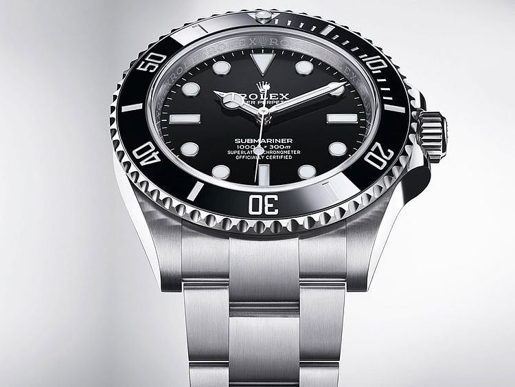 Rolex-Submariner_Ref-124060_cobra