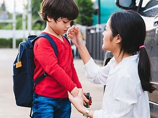UAE Return to School: 10 Ways to help children with separation anxiety