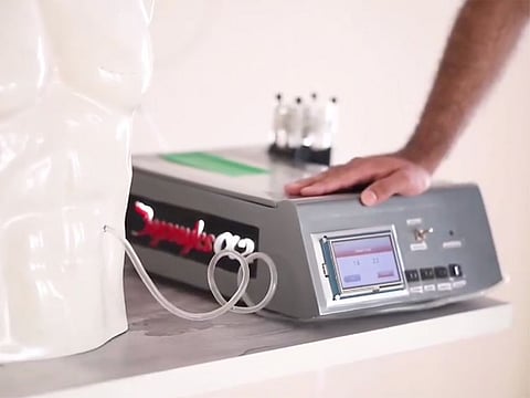 The Robo-Kidney is an affordable and bloodless machine that can allow kidney patients to receive dialysis treatment from the comfort of their home.