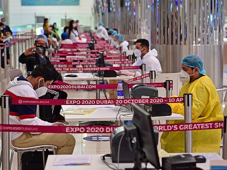 Stock Dubai airport passengers