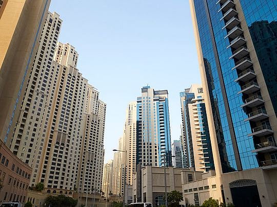 Navigating New Regulations: Dubai Property Service Fees Explained for Iranian Buyers