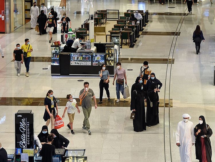 Dubai Shopper 1