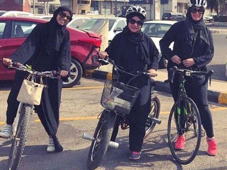 200930 Saudi bikes