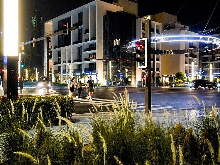 Projects, such as, City Walk have a wide range of dining options, from eclectic cafes to fine dining and other leisure attractions