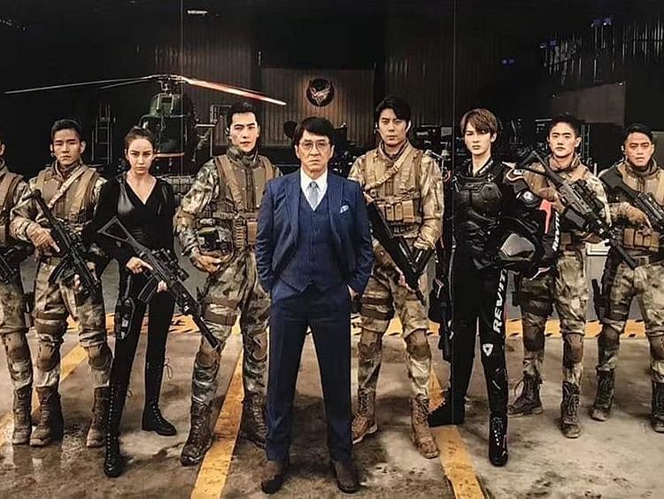 Jackie Chan in Vanguard 1-1602056943851