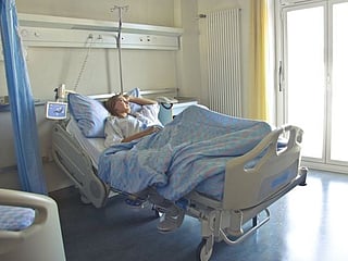 UAE: Reader requests bank to waive credit card charges of Dh950 as he was hospitalised due to COVID-19 infection