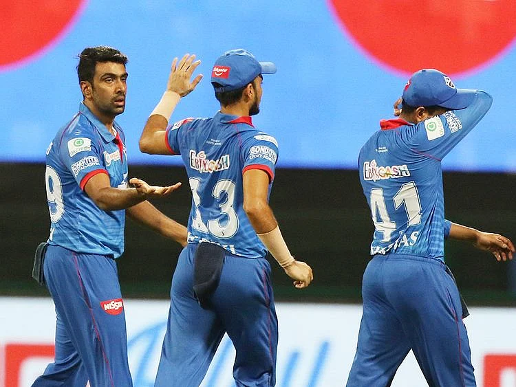 Ravichandran Ashwin (left) of Delhi Capitals