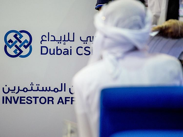 Stock DFM Dubai stock market traders