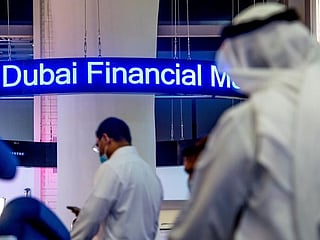 Etisalat and du keep hitting right notes with investors