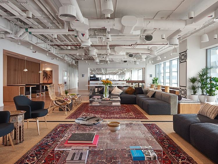 Stock HUB 71 Abu Dhabi