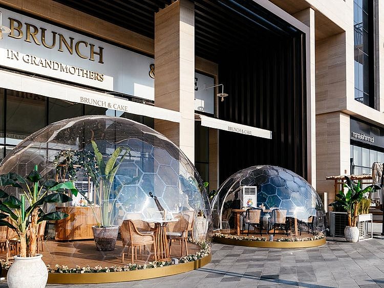 Dome dining brunch and cake 