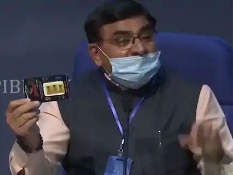 India: Official trolled for claiming cow dung is “anti-radiation”