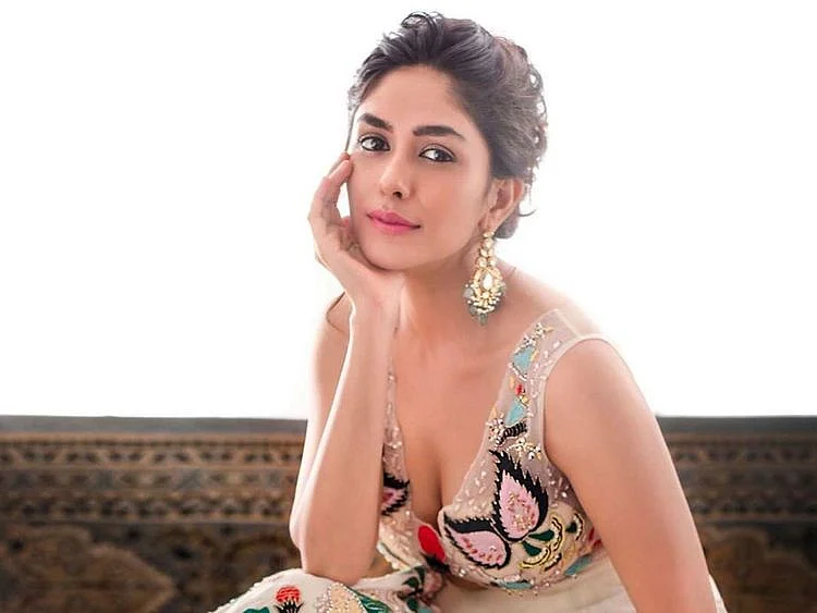 Mrunal Thakur