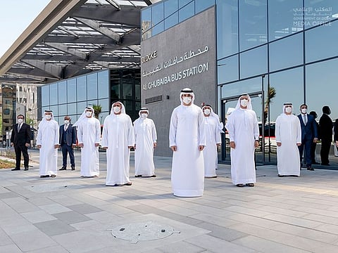 Al Ghubaiba Bus Station has a total area of 2,452 square metres and has office spaces, customer service areas, retail outlets and restaurants. The station can handle up to 15,000 passengers per day with an estimated number of 10,500 passengers per day.