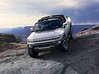 Look! GM debuts electric Hummer pickup truck
