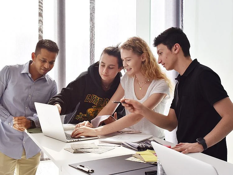 The CEO must not be alone in driving employee motivation but be supported by a group of competent and passionate peers.