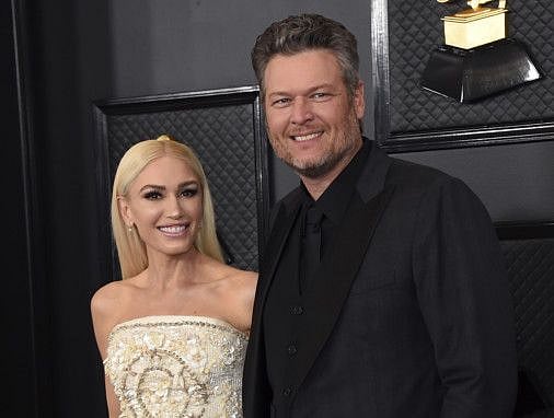 Copy of People_Gwen_Stefani_and_Blake_Shelton_03294.jpg-e3ac3-1603863924409