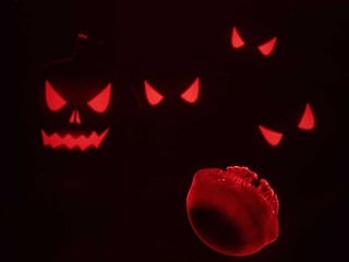 Japan jellyfish aquarium sets mood for Halloween