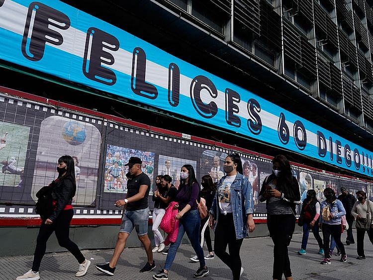 A sign in Buenos Aires congratulates Diego Maradona on his 60th birthday