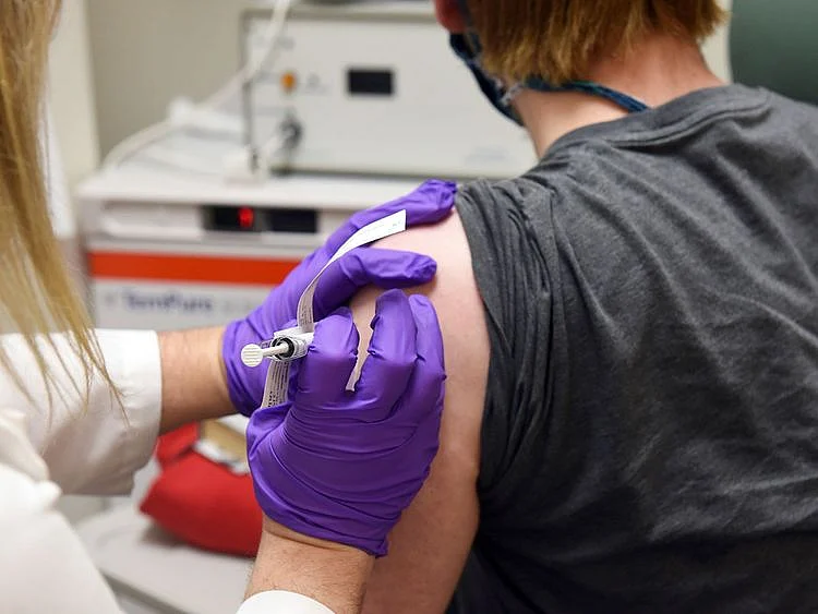 Pfizer's COVID-19 vaccine clinical trial