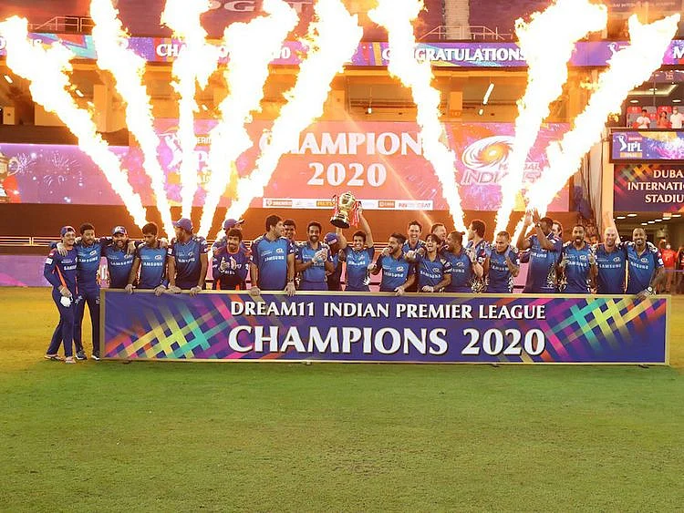 Mumbai Indians squad celebrates with the trophy of Indian Premier League (IPL) 2020