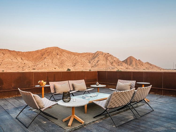 Stock - Sharjah Hotels