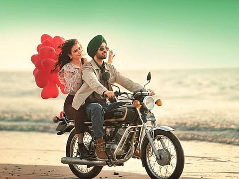 Fatima Sana Shaikh and Diljit Dosanjh in ‘Suraj Pe Mangal Bhari’.