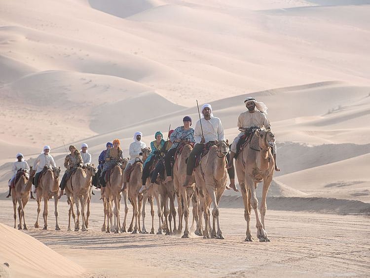 CAMEL CARAVAN