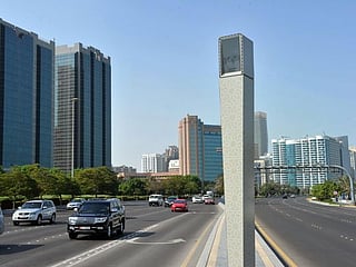 Abu Dhabi introduces new system to automatically detect seat belt violations, mobile phone use while driving