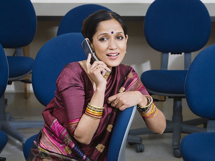 woman on mobile, woman using smartphone