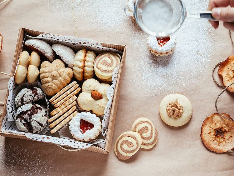 Assorted cookie box