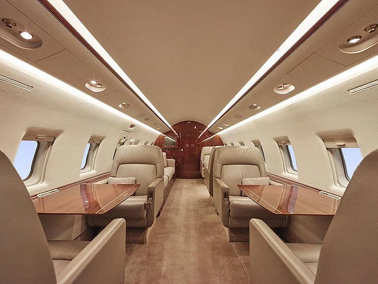Stock - Private Jet