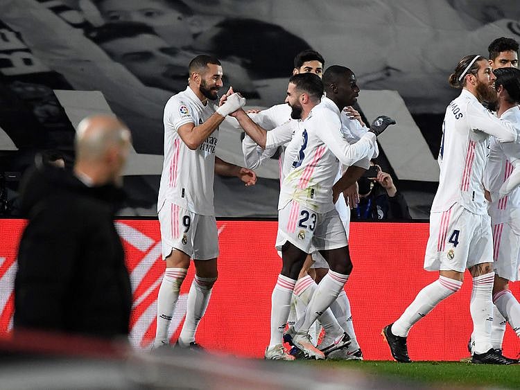 Karim Benzema cele brates scoring against Bilbao as Zinedine Zidane looks on