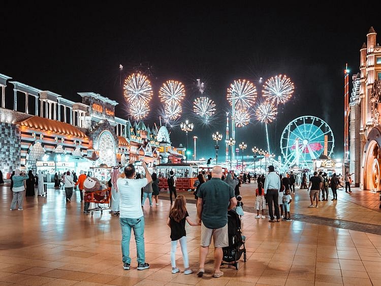 Fireworks at Global Village S25 (5)-1608370272144