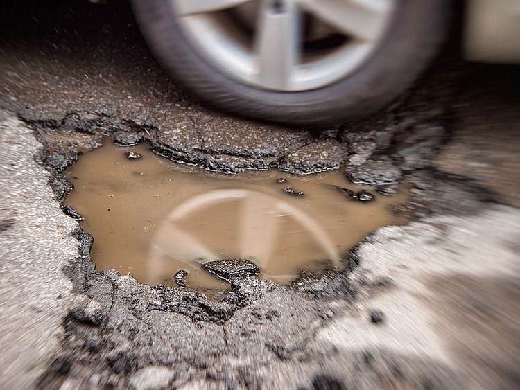 Auto potholes