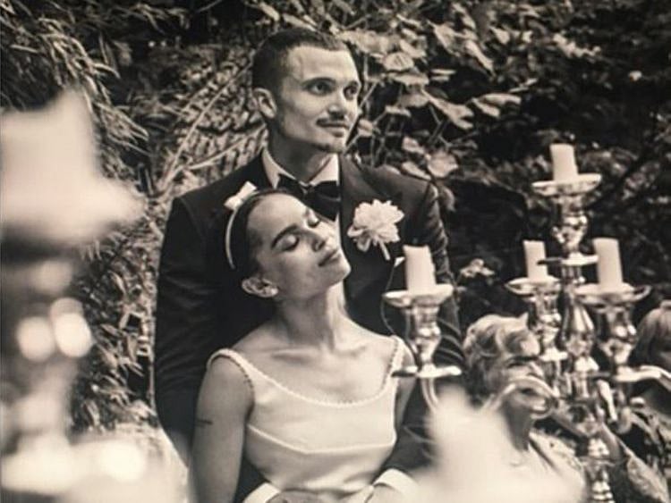 Zoe and Karl-1609656235873