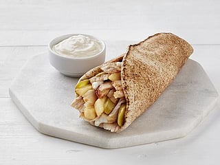 Eat at UAE’s top places on international Shawarma Day, or better yet, make it at home!
