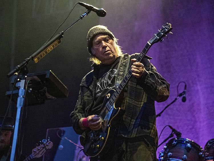 Neil Young-1609919177299