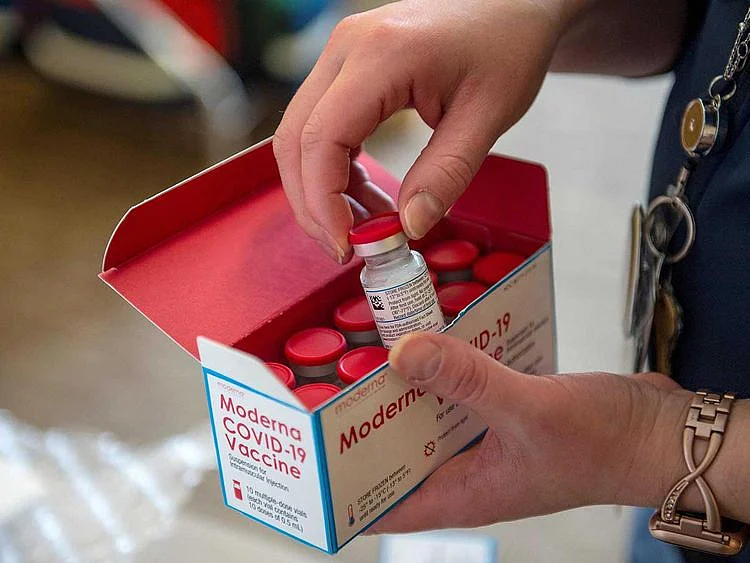 Moderna vaccine covid
