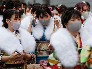 Photos: Thousands gather for Japan Coming of Age Day despite COVID-19 surge