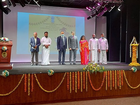 Consul General of india in Dubai Dr Aman Puri with members of the  Dubai Tamil Sangam.