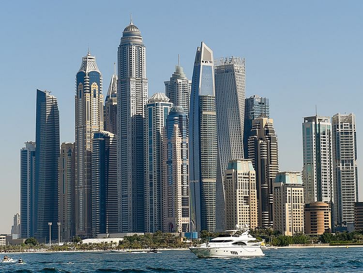 Stock Dubai Skyline Marina
