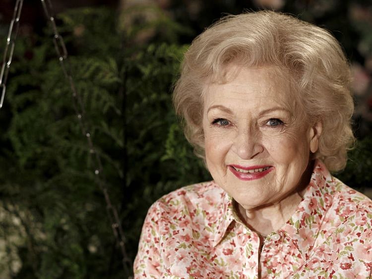 TAB Betty White-1610948305771
