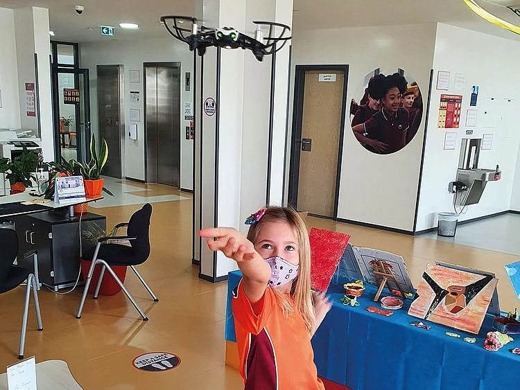 BackToSchool_adv-Dunecrest-grade-2-w-drone-for-web