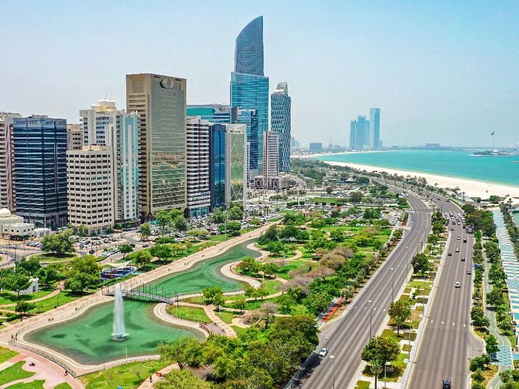 Stock Abu Dhabi skyline